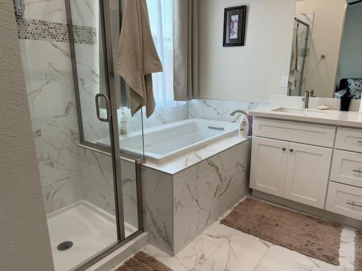 Brand New South Holiday home Sacramento